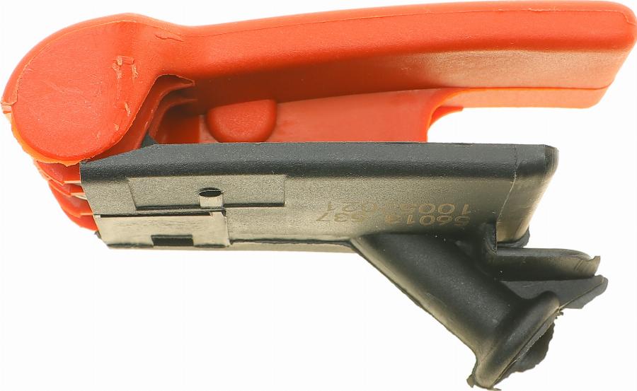 AIC 56013 - MOTORA PĀRSEGA ROKTURIS